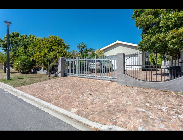 4 BEDROOM FREEHOLD SOLD IN PANORAMA